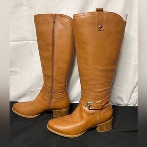 Naturalizer tall leather boot Like New size 9